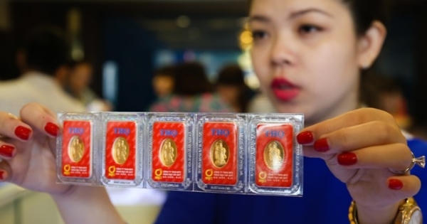 Giá vàng ngày 28/3: "Loanh quanh" mức 33 triệu đồng/lượng
