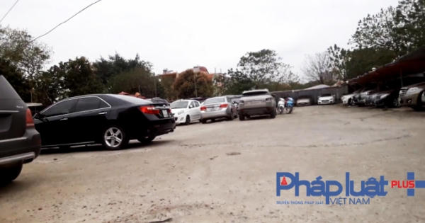Hà Nội: Cần làm rõ trách nhiệm khi bãi xe trái phép gần 10 năm không xử lý được tại Cầu Giấy