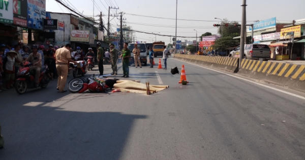 Cụ ông tóc bạc phơ bị xe tải cán chết thương tâm