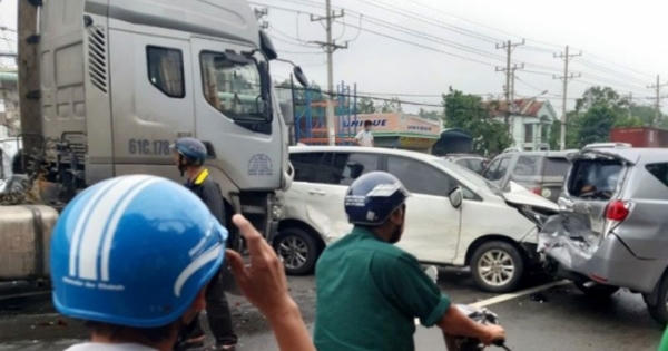 Bình Dương: Container gây tai nạn liên hoàn trên QL13