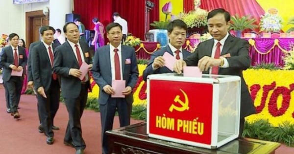 Không để lọt vào cấp ủy những người không bảo đảm tiêu chuẩn
