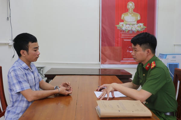 Nghệ An: Khởi tố đối tượng lừa đảo, chiếm đoạt tiền nhiều học viên học lái xe ô tô Nghệ An: Khởi tố đối tượng lừa đảo, chiếm đoạt tiền nhiều học viên học lái xe ô tô
