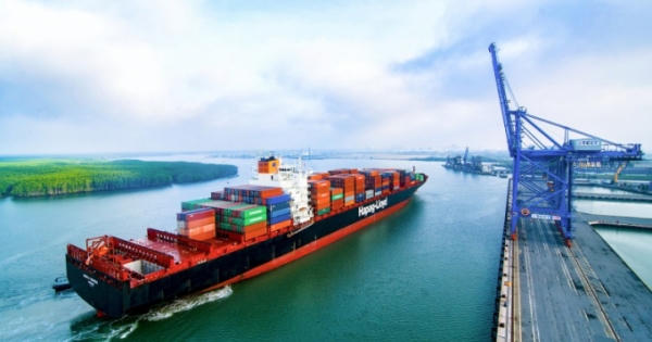 Nỗ lực vượt đáy và tăng trưởng dương