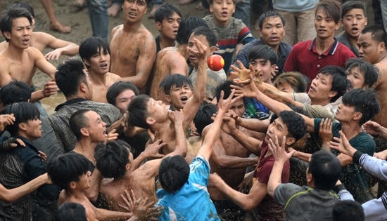 Bộ VHTTDL trình Chính phủ ban hành Nghị định về lễ hội: Sẽ dừng nếu tổ chức lễ hội bị sai lệch giá trị