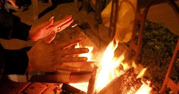 Hà Tĩnh: Đốt than sưởi ấm, 3 người nhập viện