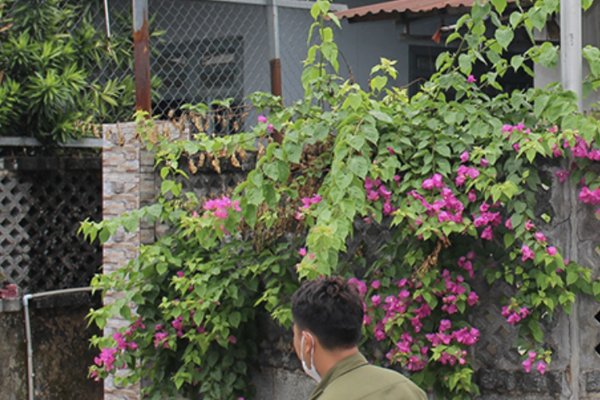 Bàng hoàng phát hiện thi thể người đàn ông phân huỷ trong nhà