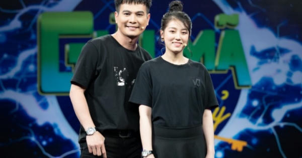 'Ông vua nhạc miền Tây' lần đầu 'khoe' vợ trên sóng truyền hình