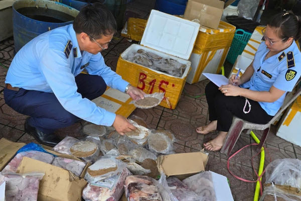 Công điện của Thủ tướng về đấu tranh, ngăn chặn hàng giả, buôn lậu, gian lận thương mại