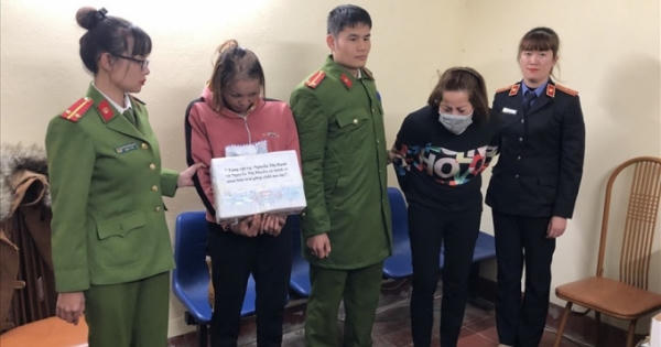 Sơn La: Bắt giữ 2 “ Nữ quái” mua bán 6000 viên ma túy tổng hợp và 1 bánh heroin