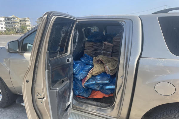 Bí mật trong xe ô tô Mada BT50 vừa bị bắt giữ tại vùng biên Móng Cái