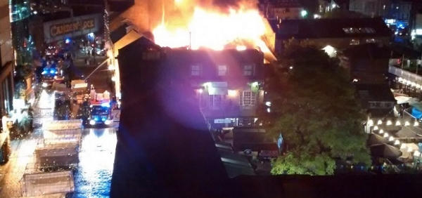 Lại xảy ra cháy lớn ở London