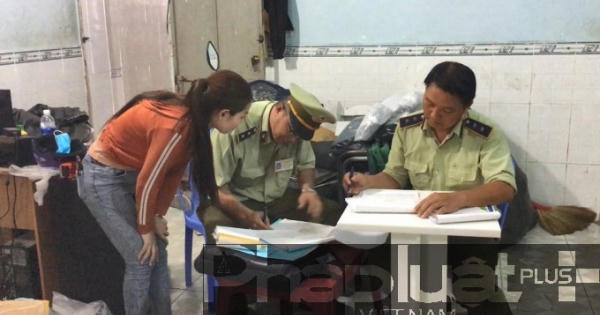 Bình Dương: Thu giữ nhiều túi xách nghi giả nhãn mác thương hiệu nổi tiếng
