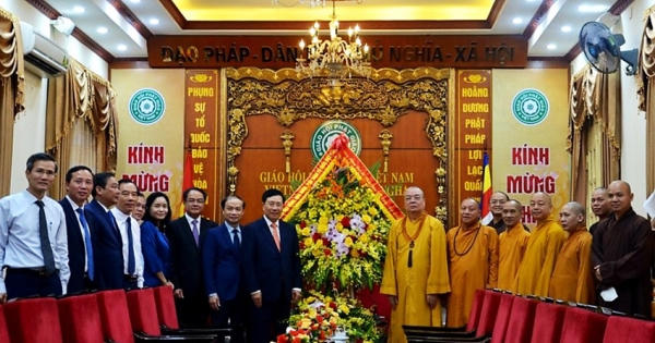 Phó Thủ tướng Phạm Bình Minh thăm, chúc mừng Trung ương Giáo hội Phật giáo Việt Nam nhân Đại lễ Phật đản Phó Thủ tướng Phạm Bình Minh thăm, chúc mừng Trung ương Giáo hội Phật giáo Việt Nam nhân Đại lễ Phật đản