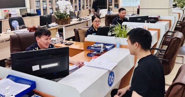 Chi cục Hải quan Cửa khẩu Móng Cái hoàn thành vượt mức chỉ tiêu thu ngân sách năm 2023