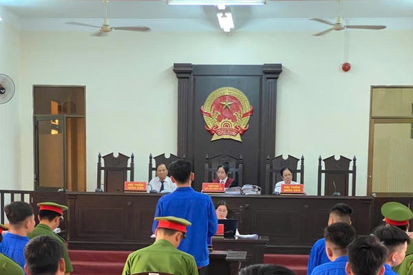 16 tuổi, không giấy tờ tùy thân, khởi xướng vụ án “Giết người”