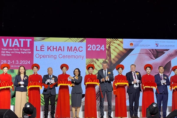400 doanh nghiệp dệt may tìm kiếm đơn hàng và cơ hội đầu tư tại Việt Nam