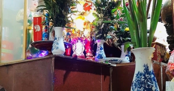 Vĩnh Phúc: Tìm thấy tài liệu quý trong long báu thờ Quốc Mẫu Tây Thiên