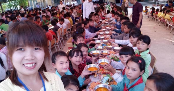 Cô giáo trẻ 10 năm 'gieo chữ' nơi rẻo cao ở Hà Giang Cô giáo trẻ 10 năm 'gieo chữ' nơi rẻo cao ở Hà Giang