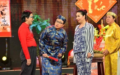 Chí Tài “tát” Lê Khánh vì hát nhép