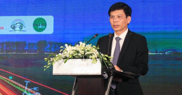 Thi hành kỷ luật Thứ trưởng Bộ Giao thông vận tải