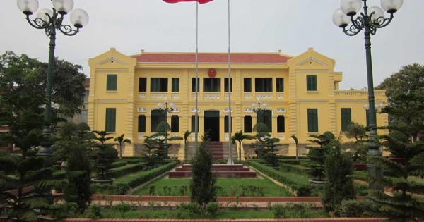 Chủ tịch UBND Thị xã Quảng Yên chỉ đạo xử lý nghiêm vụ đất tặc hoạt động trong đêm Chủ tịch UBND Thị xã Quảng Yên chỉ đạo xử lý nghiêm vụ đất tặc hoạt động trong đêm