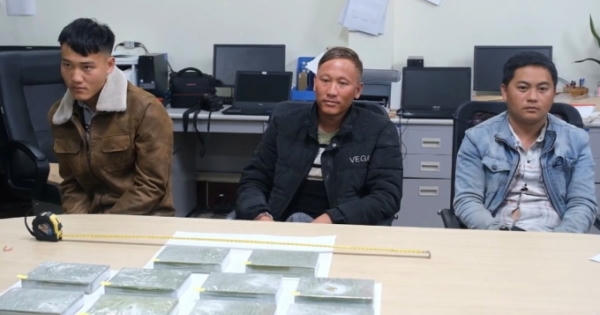 Bắt giữ 3 đối tượng, thu giữ 10 bánh hêrôin