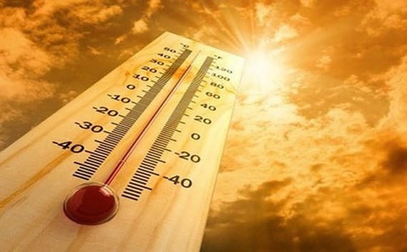 Hà Nội và Phú Thọ ghi nhận nắng nóng nhất cả nước, nhiệt độ lên tới gần 40°C