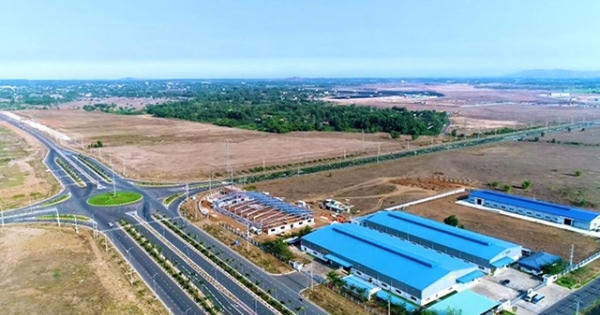 Loạt tập đoàn lớn đang rục rịch từ Trung Quốc "đổ bộ" tới Việt Nam Loạt tập đoàn lớn đang rục rịch từ Trung Quốc "đổ bộ" tới Việt Nam