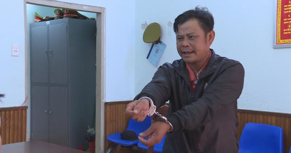 Đắk Lắk: Lời khai của đối tượng đoạt mạng nữ quản lý Siêu thị Điện máy Xanh Đắk Lắk: Lời khai của đối tượng đoạt mạng nữ quản lý Siêu thị Điện máy Xanh