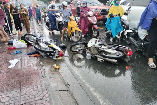Từ 1/7/2025, bị tai nạn trên đường đi làm sẽ được hưởng chế độ ốm đau
