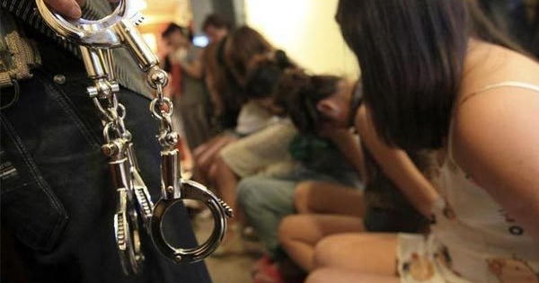 Cuộc đào thoát khỏi "tổ quỷ" của cô gái bị bắt cóc làm nô lệ tình dục