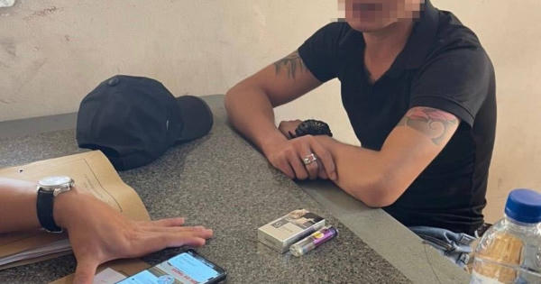 Bị bắt vì hành vi “Truyền bá văn hóa phẩm đồi trụy” trên không gian mạng