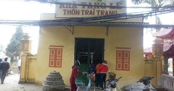 Về Hưng Yên nghe người dân kể chuyện bắt được “trăn thần” Về Hưng Yên nghe người dân kể chuyện bắt được “trăn thần”