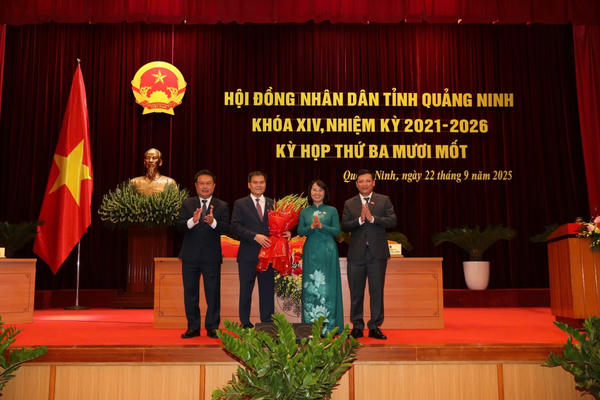Quảng Ninh có tân Phó Bí thư Tỉnh ủy, giới thiệu bầu Chủ tịch UBND tỉnh