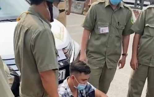 Bắt giữ cựu cán bộ công an trại giam vì chống người thi hành công vụ