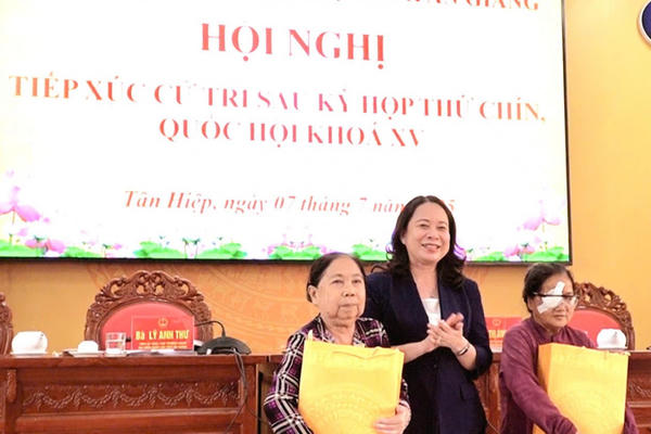 Phó Chủ tịch nước Võ Thị Ánh Xuân tiếp xúc cử tri tỉnh An Giang​