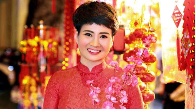 Doanh nhân Nguyễn Hồng Vân: "Khối rubik" đa sắc... Doanh nhân Nguyễn Hồng Vân: "Khối rubik" đa sắc...