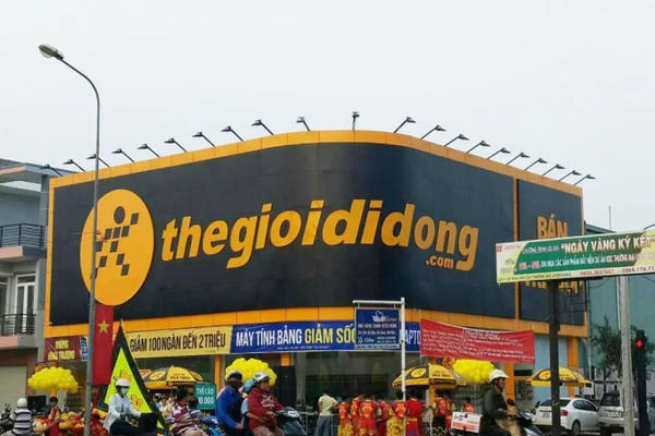 Thế giới Di động đóng gần 150 cửa hàng sau 2 tháng