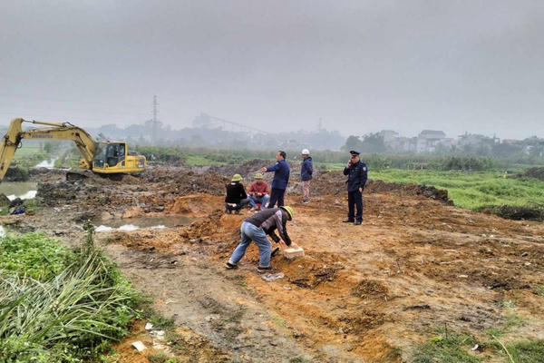 Quảng Ninh: Công ty Trường Sơn 28 thi công không phép