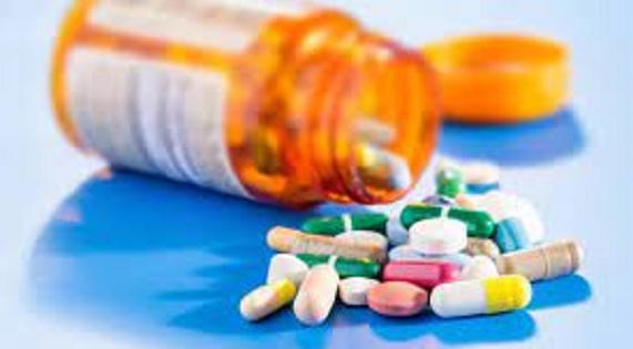 Cảnh báo thuốc chứa Diphenhydramin khi sử dụng cho trẻ dưới 2 tuổi và dưới 18 tuổi