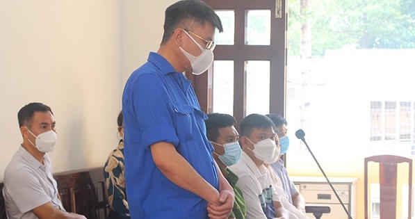 Nổ quen biết rộng, cựu cán bộ lừa đảo chiếm đoạt 1,7 tỷ đồng