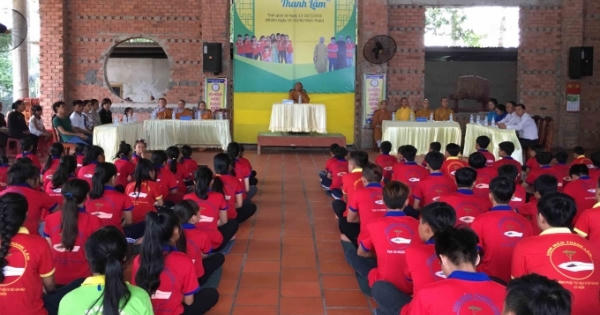 Bình Phước: Hơn 200 em nhỏ tham dự khóa tu mùa hè