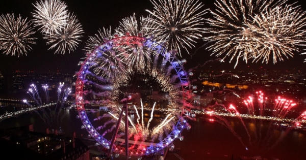 Châu Âu trong khoảnh khắc giao thừa Châu Âu trong khoảnh khắc giao thừa