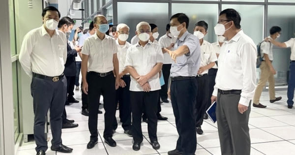 Bình Dương đẩy mạnh công tác chuyển đổi số trên tất cả các lĩnh vực Bình Dương đẩy mạnh công tác chuyển đổi số trên tất cả các lĩnh vực
