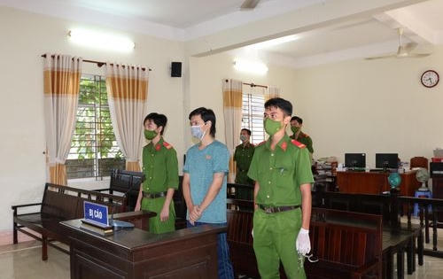Tuyên án vụ thanh niên trèo rào vào khu phong tỏa thăm người yêu