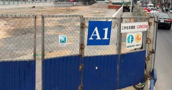 Công trường giao thông hối hả thi công sau khi dỡ lệnh 'đóng cửa'