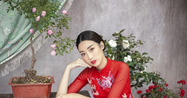 Tết lại sắp đến, học ngay Hoa hậu Mỹ Linh những mẫu áo dài xinh yêu xuống phố nào!