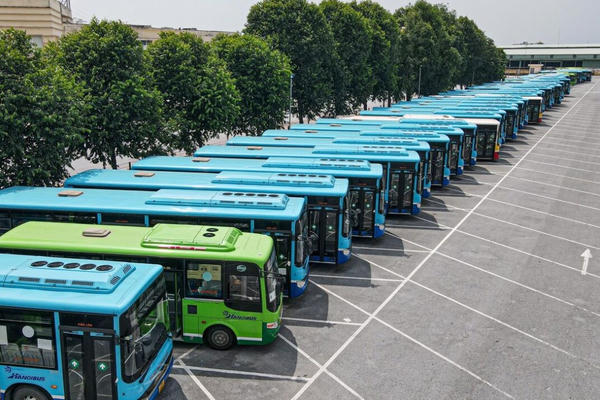 Hà Nội tăng cường các tuyến xe buýt phục vụ nhân dân dịp kỷ niệm 80 năm Ngày Quốc khánh
