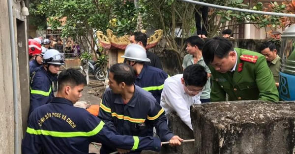 Giải cứu thành công người bị bệnh thần kinh ngã xuống giếng sâu 25m
