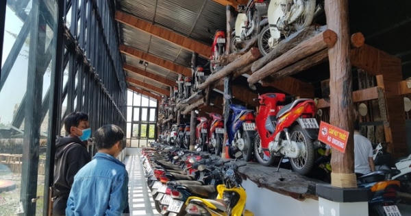 Mê mẩn bộ sưu tập 500 chiếc xe máy biển số 'khủng'